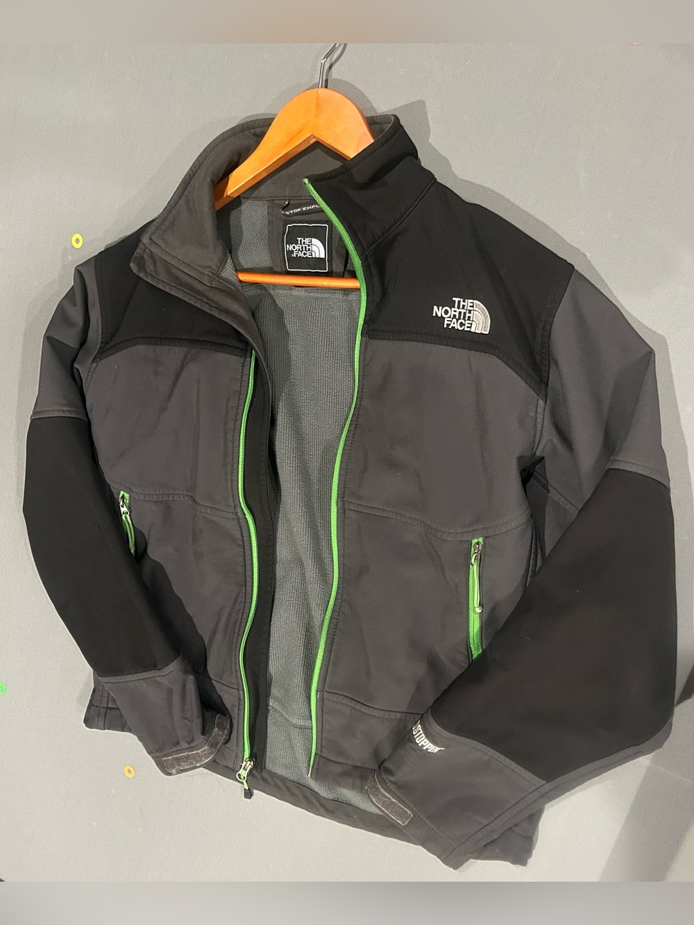 The North Face Sentinel Windstopper Softshell Jacket